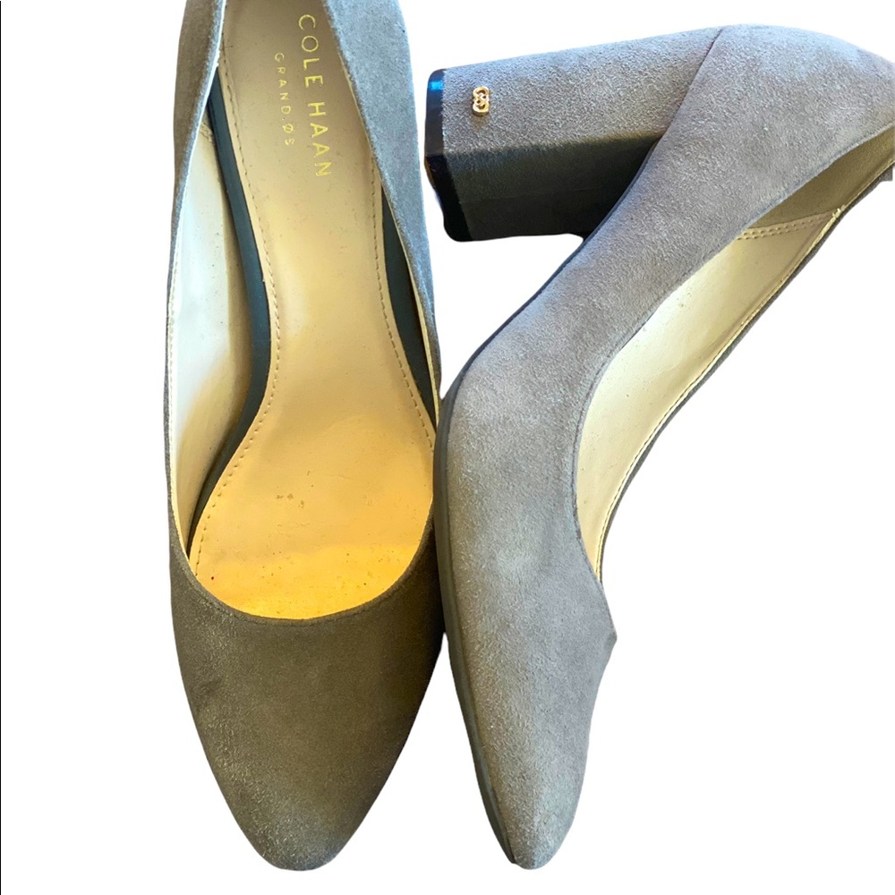 Cole Haan wide heel size 7B shoe